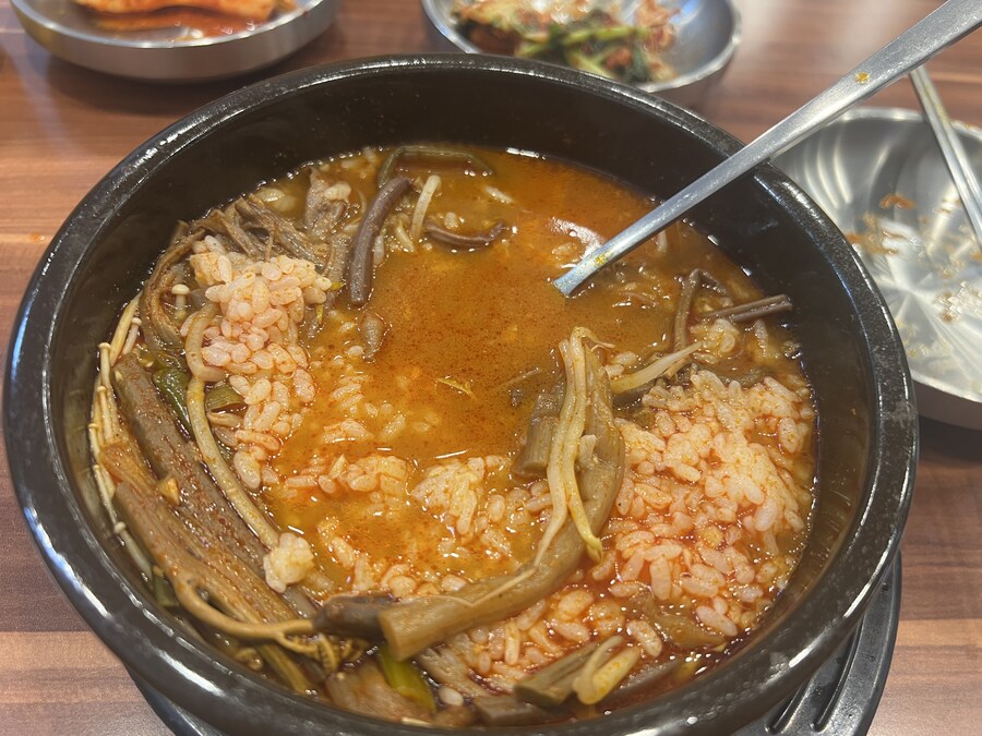 고사리 듬뿍 육개장_5.jpg