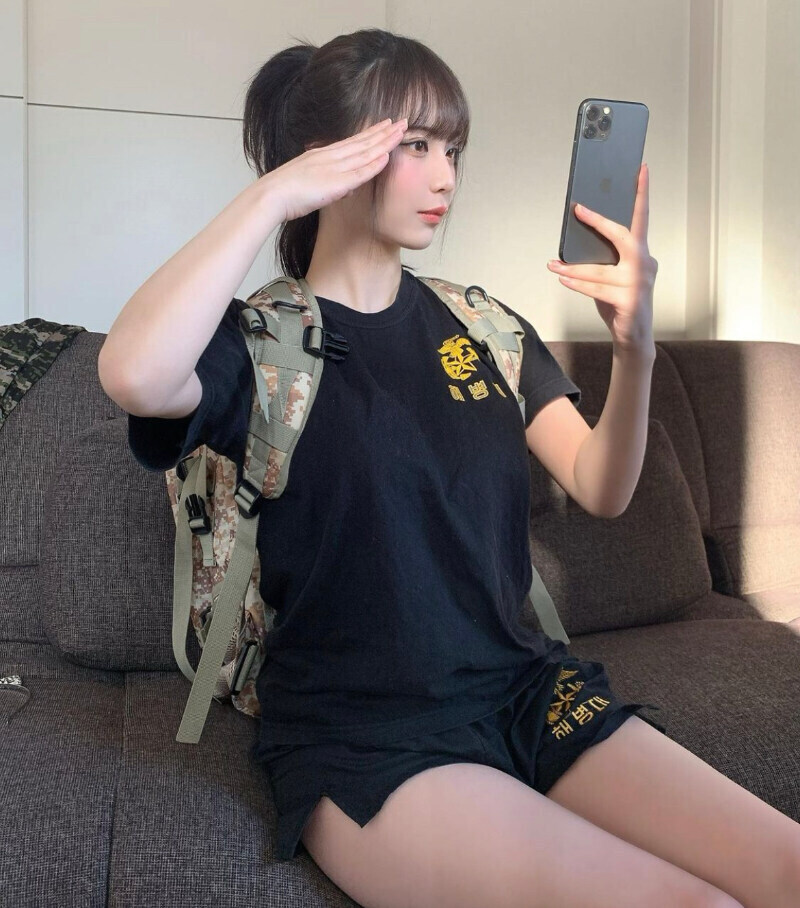 전역 후 다시 만난 황근출 해병님과의 재회는 최악이었다_1.jpg