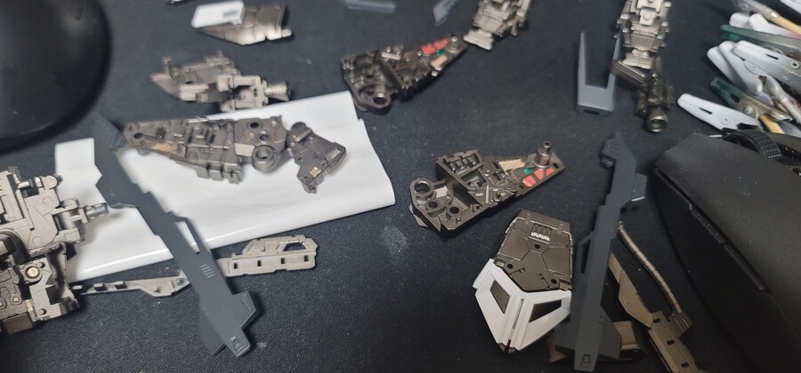 스압) MG Z GUNDAM VER.KA 전용기 만들어주기 대작전_69.jpg