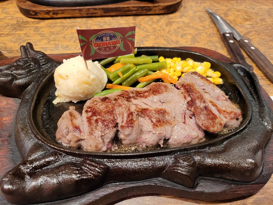 커뮤에서 난리난 30,000원짜리 스테이크_1.jpg
