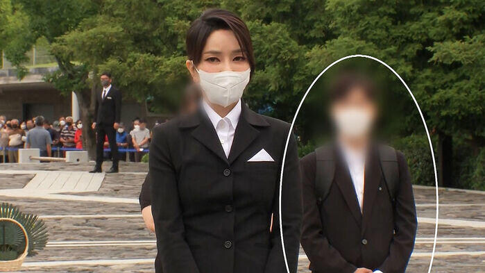 [단독] '인사 불만 문자' 받은 행정관, 김건희 최측근_1.jpg