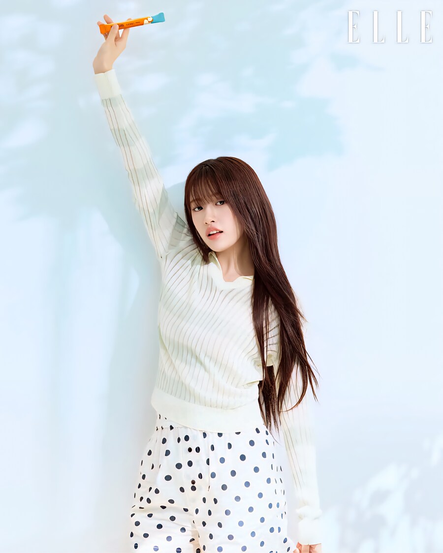 안유진, ‘안댕댕’·‘냉미녀’ 오가는 반전 매력[화보]_4.jpg