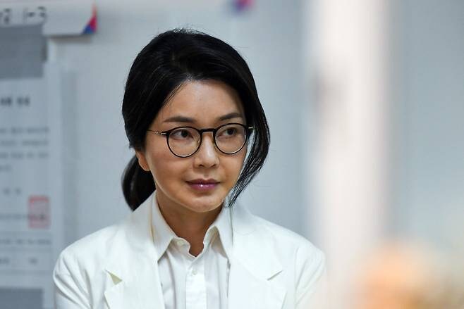 [단독]김건희 여사 입원 사유는 ‘극심한 우울증’...尹, 밤에 병실 지켜_1.jpg