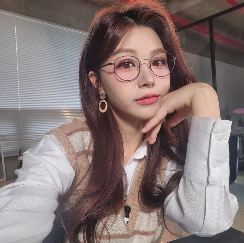 근데 구글에 ㅇㅇㄱ 실물 검색하면 나오는 남자 진짜 ㅇㅇㄱ맞음?_1.jpg