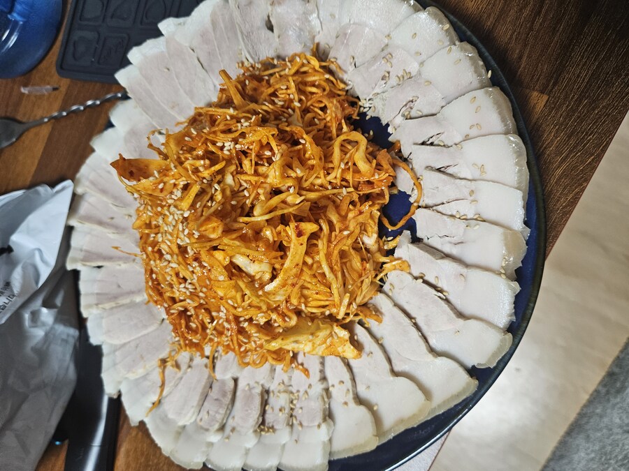 요즘 서울시 강서구에서 난리난 냉제육_2.jpg