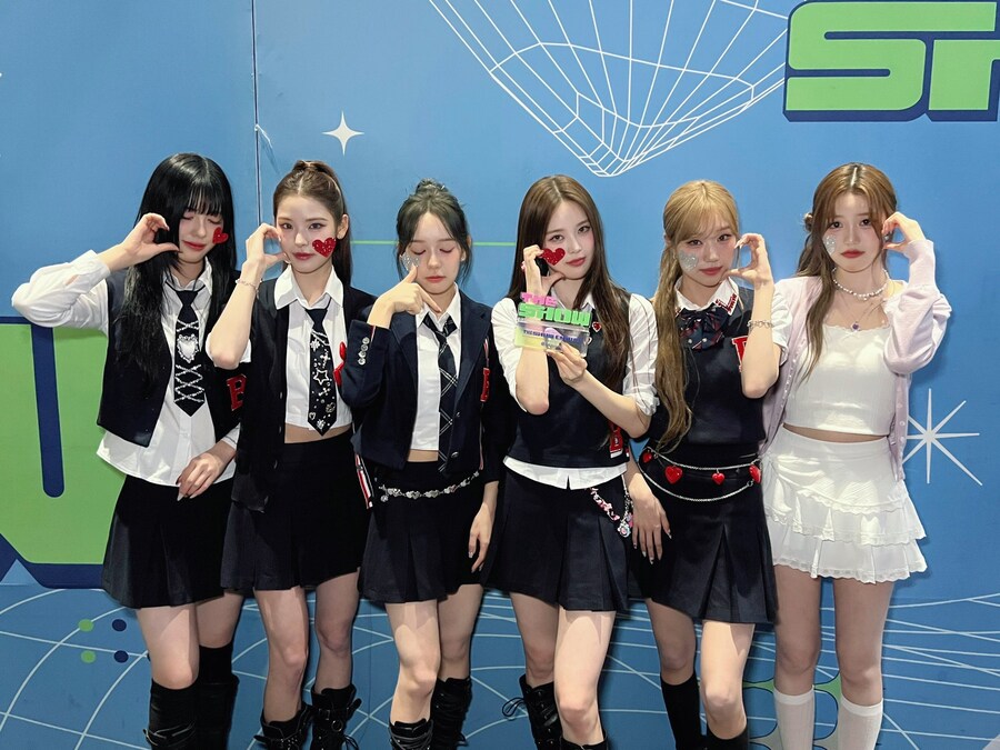 이즈나, ‘BEEP 컴백 후 음악방송 첫 1위’ (더쇼)_1.jpg