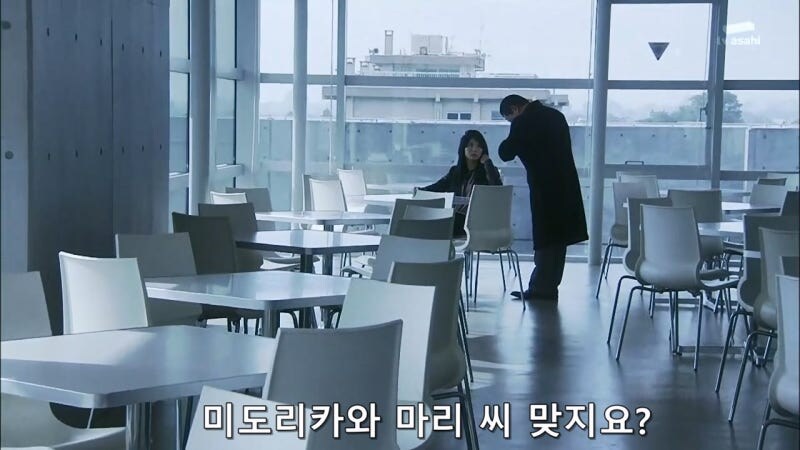 탐문수사중에 오지랖 부리는 늙은 형사_2.jpg
