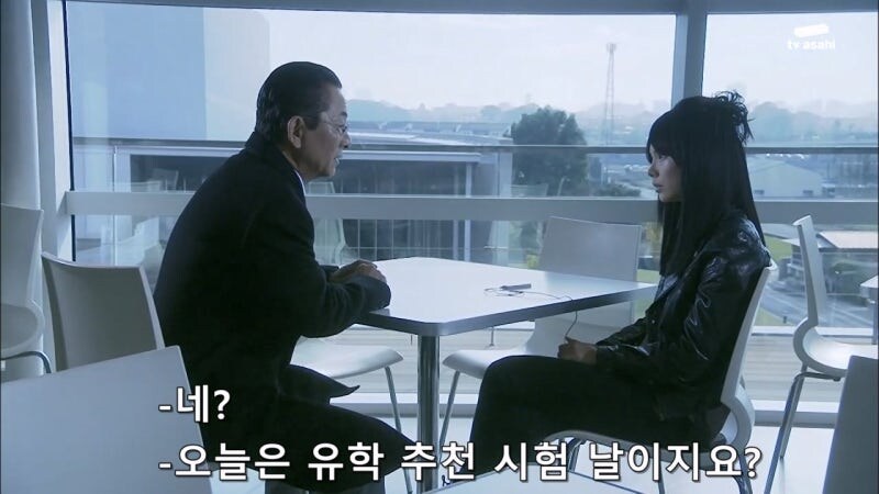 탐문수사중에 오지랖 부리는 늙은 형사_6.jpg