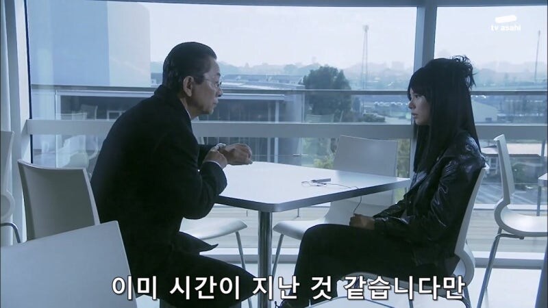 탐문수사중에 오지랖 부리는 늙은 형사_7.jpg