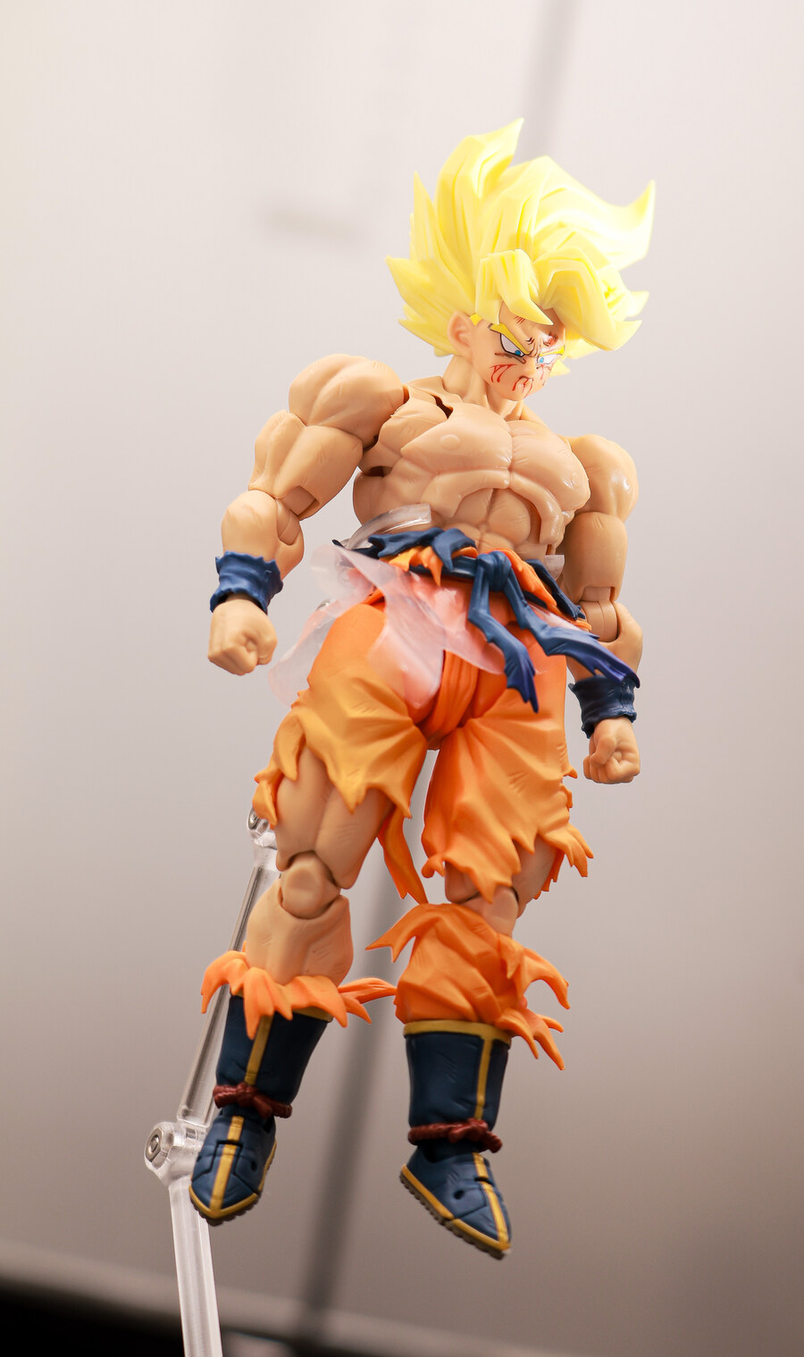 전설의 슈퍼사이아인 옵션헤드_3.jpg