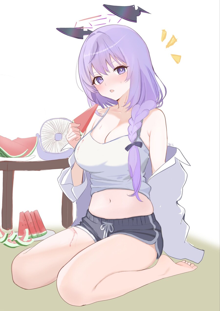 블루아카)밝고 건전한 몸매의 소유자.jpg_1.jpg
