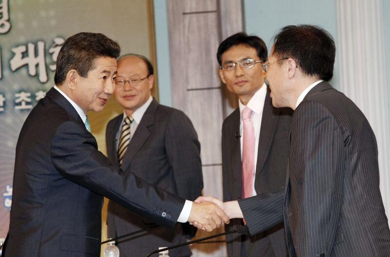 노무현 전 대통령) 17년 전 오늘 찍힌 사진들.jpg_3.jpg