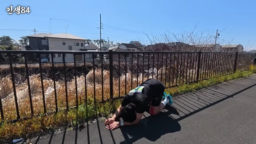 일본에서 도게자하는 기안84_3.png