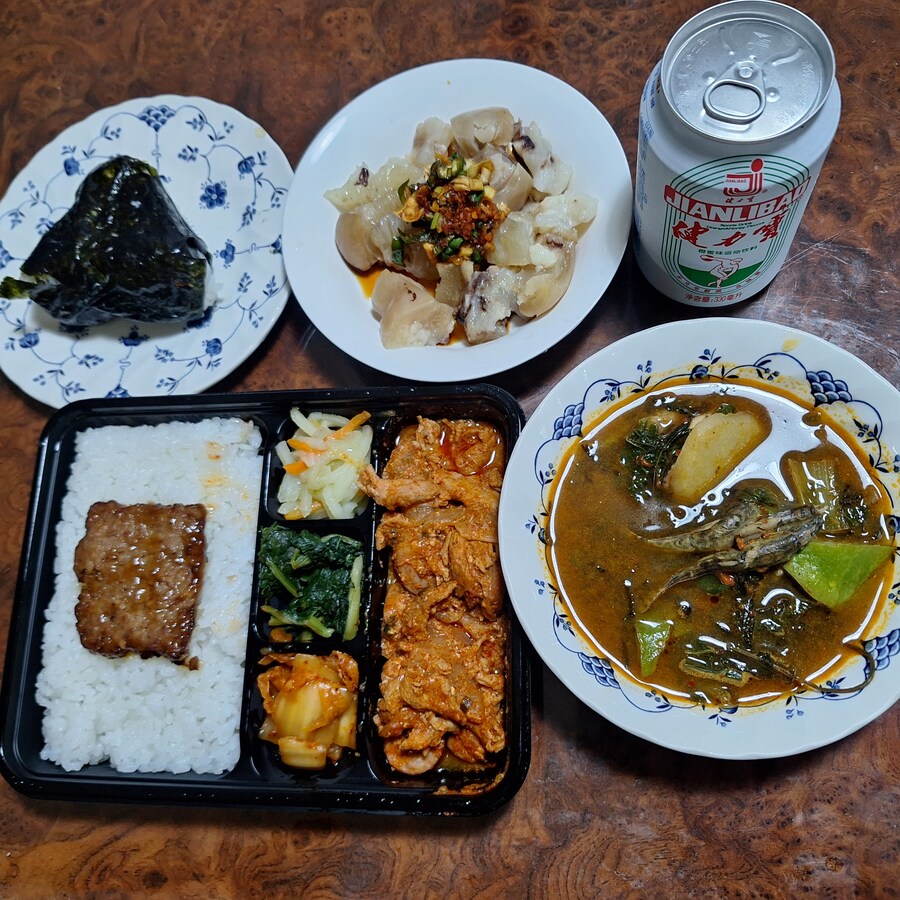 씨스페이스) 제육부대볶음, 추억의도시락 삼각김밥(New) 운남쌀국수 세치네탕_7.jpg