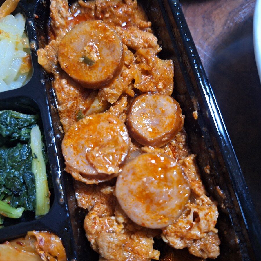 씨스페이스) 제육부대볶음, 추억의도시락 삼각김밥(New) 운남쌀국수 세치네탕_9.jpg