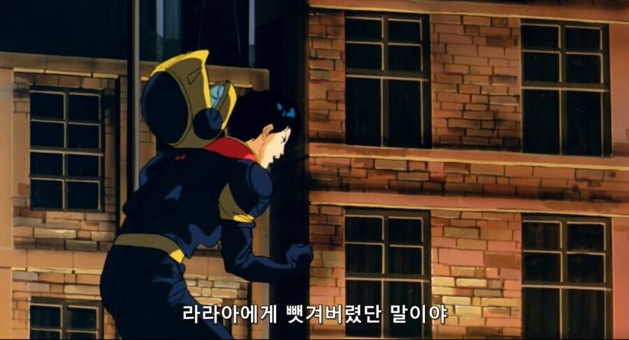 건담) 샤아야 또 어린아이를 꼬셨느냐_3.jpg