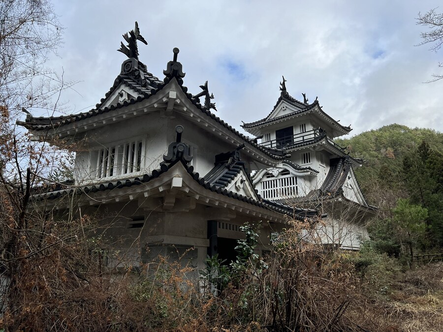 일본, 황폐화된 레저 시설🏯 (캐슬랜드 후카야마)_2.jpg