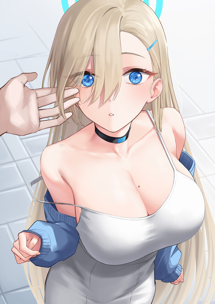 블루아카)숨쉬듯 유혹하는 선생_2.jpg