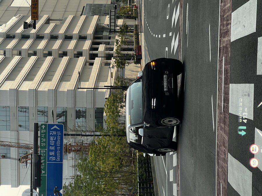 판교에서 봤던 GV90?_6.jpg