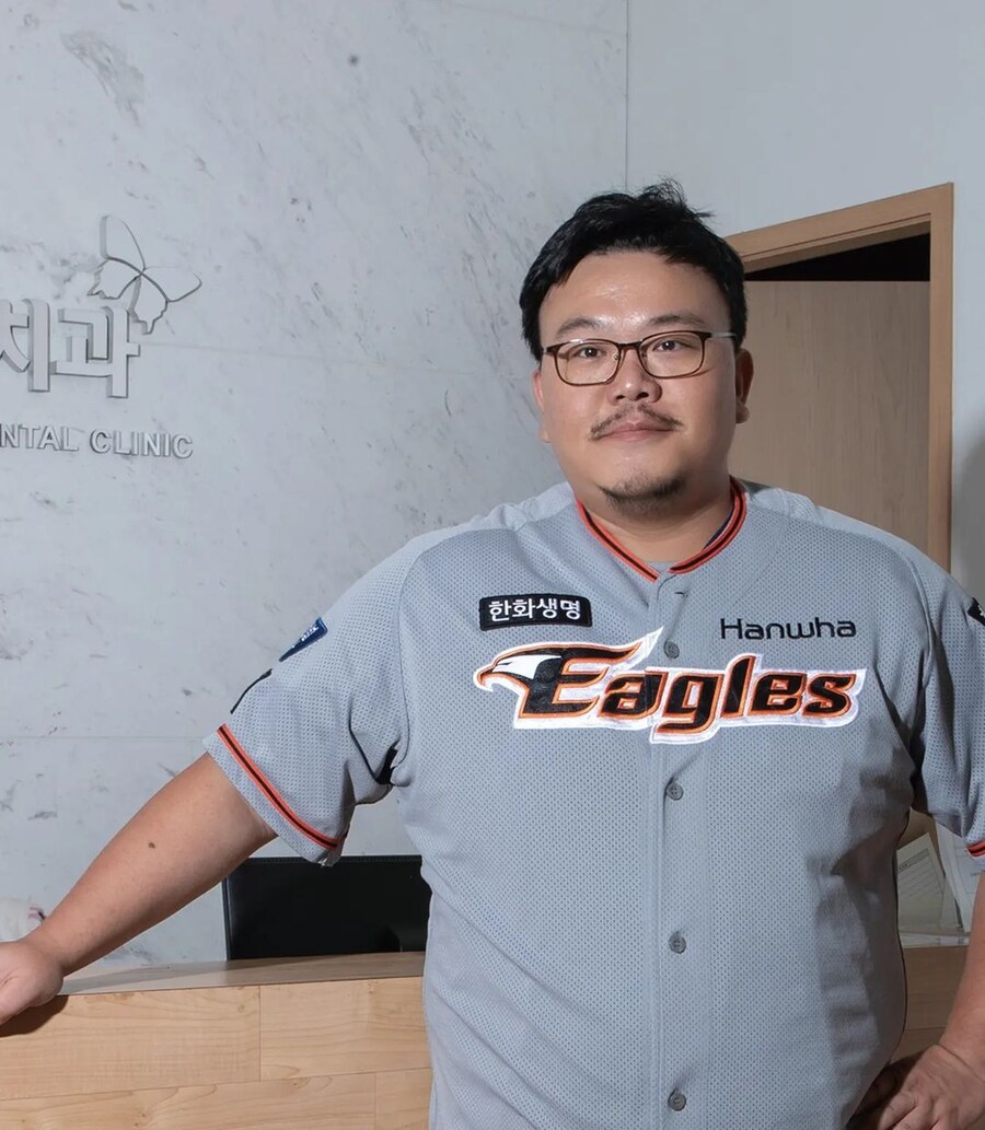 야구 때문에 유명해진 치과의사_1.jpg