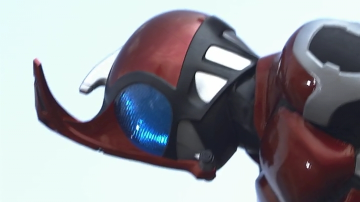 [가면라이더 카부토] 너무도 하이퍼 했던 등장_3.jpg