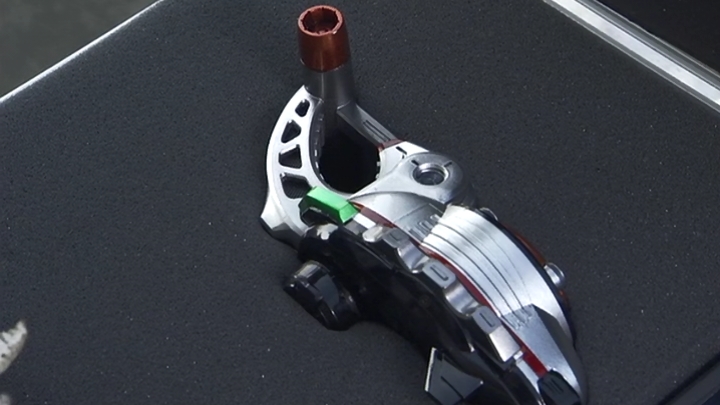 [가면라이더 카부토] 너무도 하이퍼 했던 등장_9.jpg