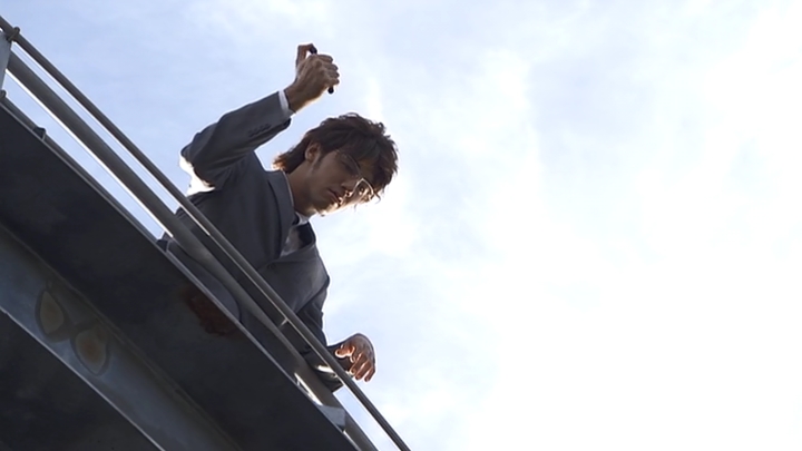 [가면라이더 카부토] 너무도 하이퍼 했던 등장_12.jpg