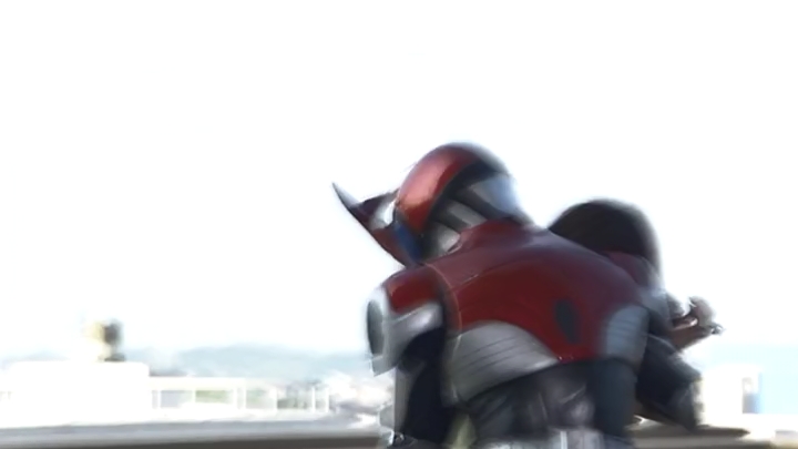 [가면라이더 카부토] 너무도 하이퍼 했던 등장_14.jpg