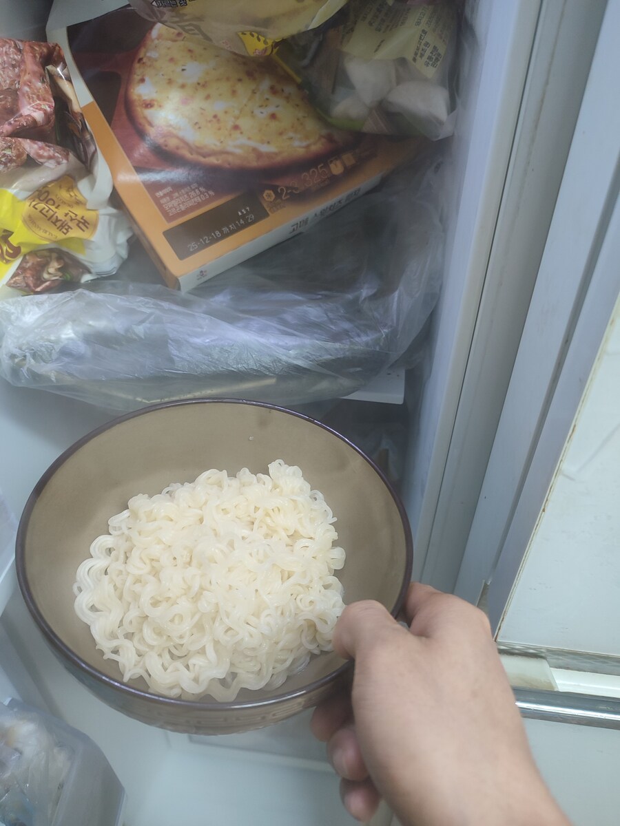 내가 비빔면 끓이는 법_3.jpg