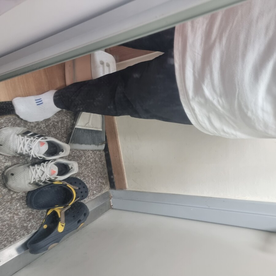 오늘 친척 결혼식인데 코디 이 정도면 무난?_1.jpg