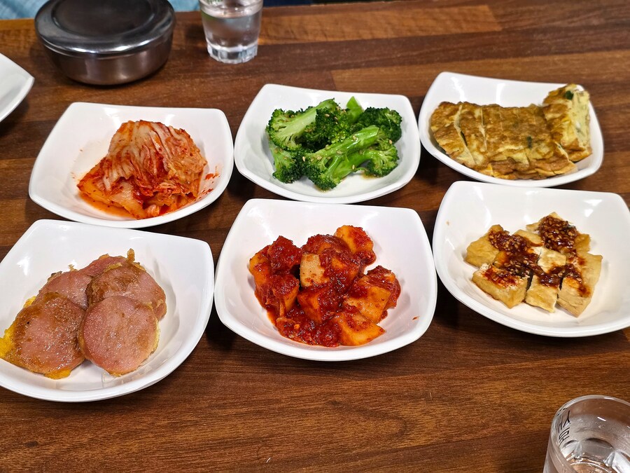 비도 오고 그래서_3.jpg