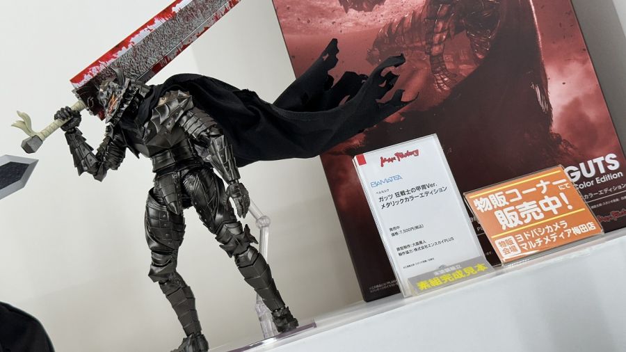 [맥스 팩토리] PLAMAX 가츠 광전사의 갑주 메탈릭 컬러 에디션 전시 사진_2.jpg