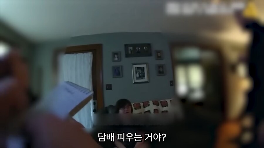 17살에 14억의 빚을 진 여자._5.png