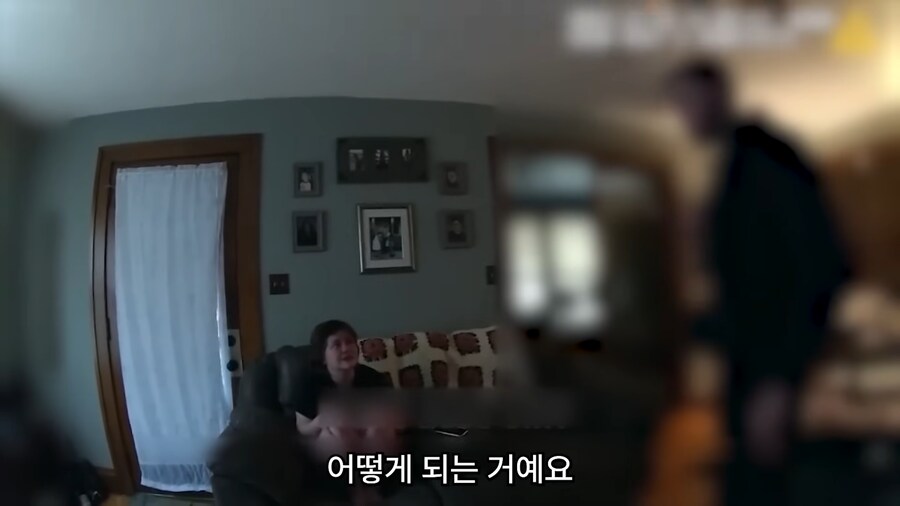 17살에 14억의 빚을 진 여자._64.png