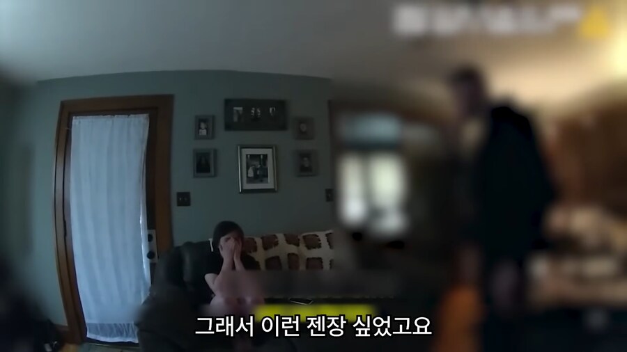 17살에 14억의 빚을 진 여자._72.png