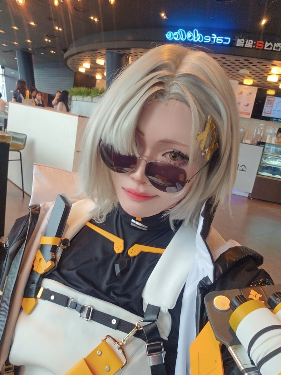 소전2) 콜라보 카페에 출몰한 벡터_2.jpg