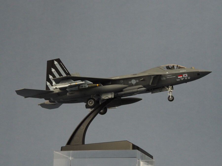 아카데미 1/72 KF-21 (2024 하비페어 한정판)_8.jpg