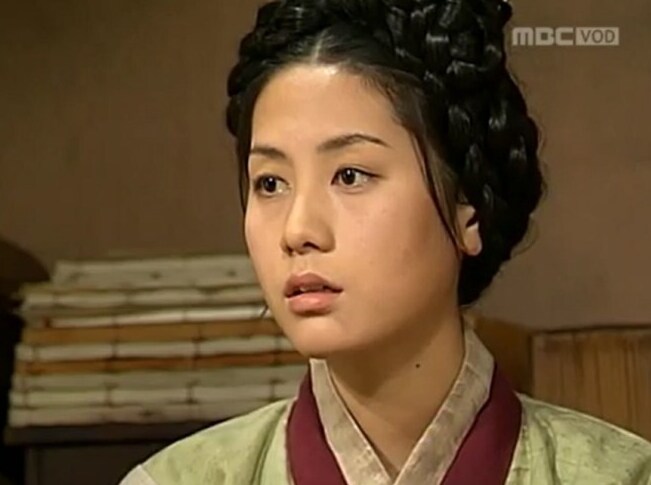 사극) 내가 여태 본 사극 주인공 아내 캐릭터들 중_1.png