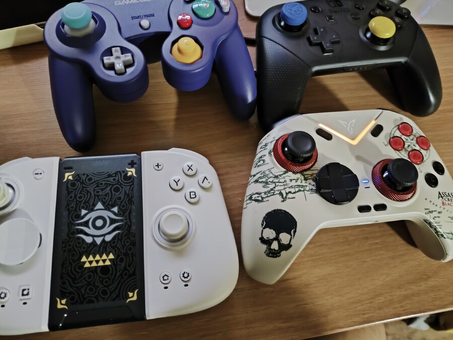 스위치2에 사용중인 패드들_1.jpg