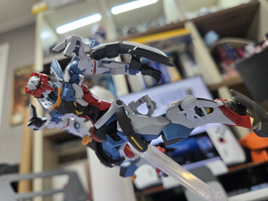 건담) HG GQuuuuuux 포징 조금_6.jpg