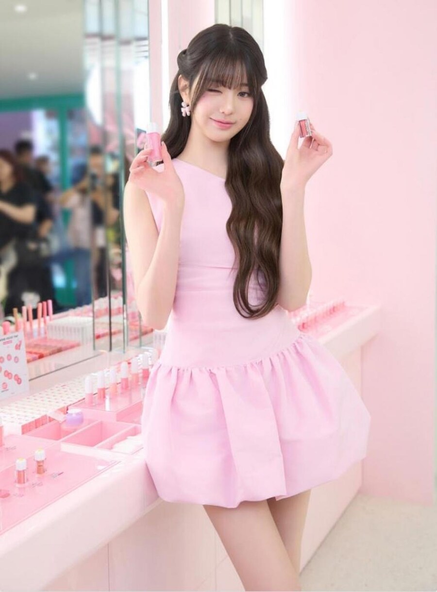인형같은 장원영_1.jpg