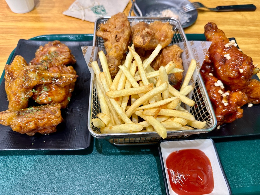 치킨 떡볶이 와플_1.jpeg