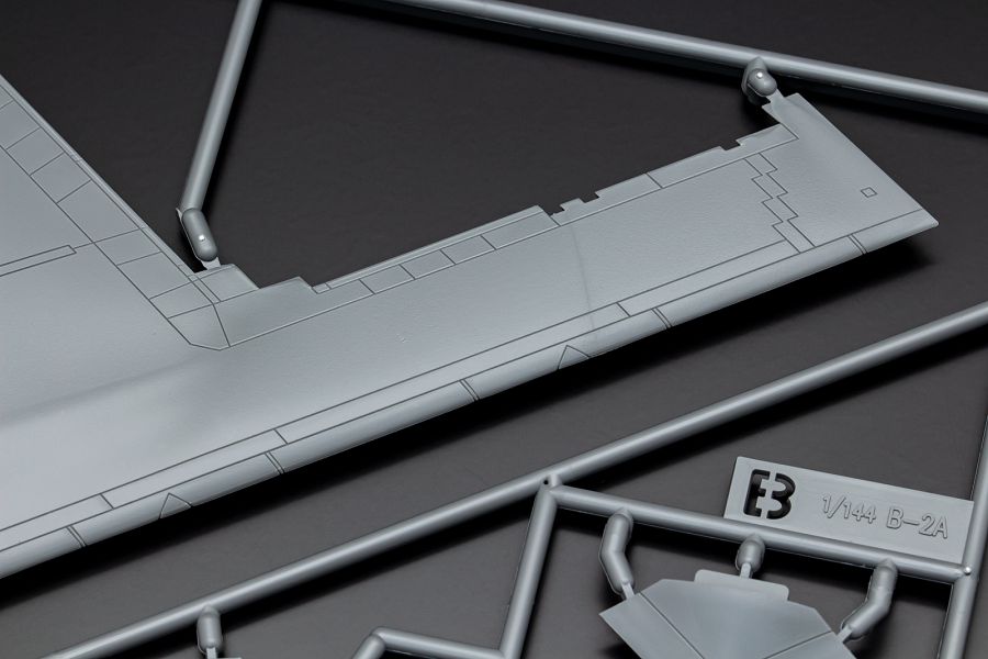 [아카데미 과학] 1/144 미공군 B-2A 스텔스 폭격기 런너 사진_16.png