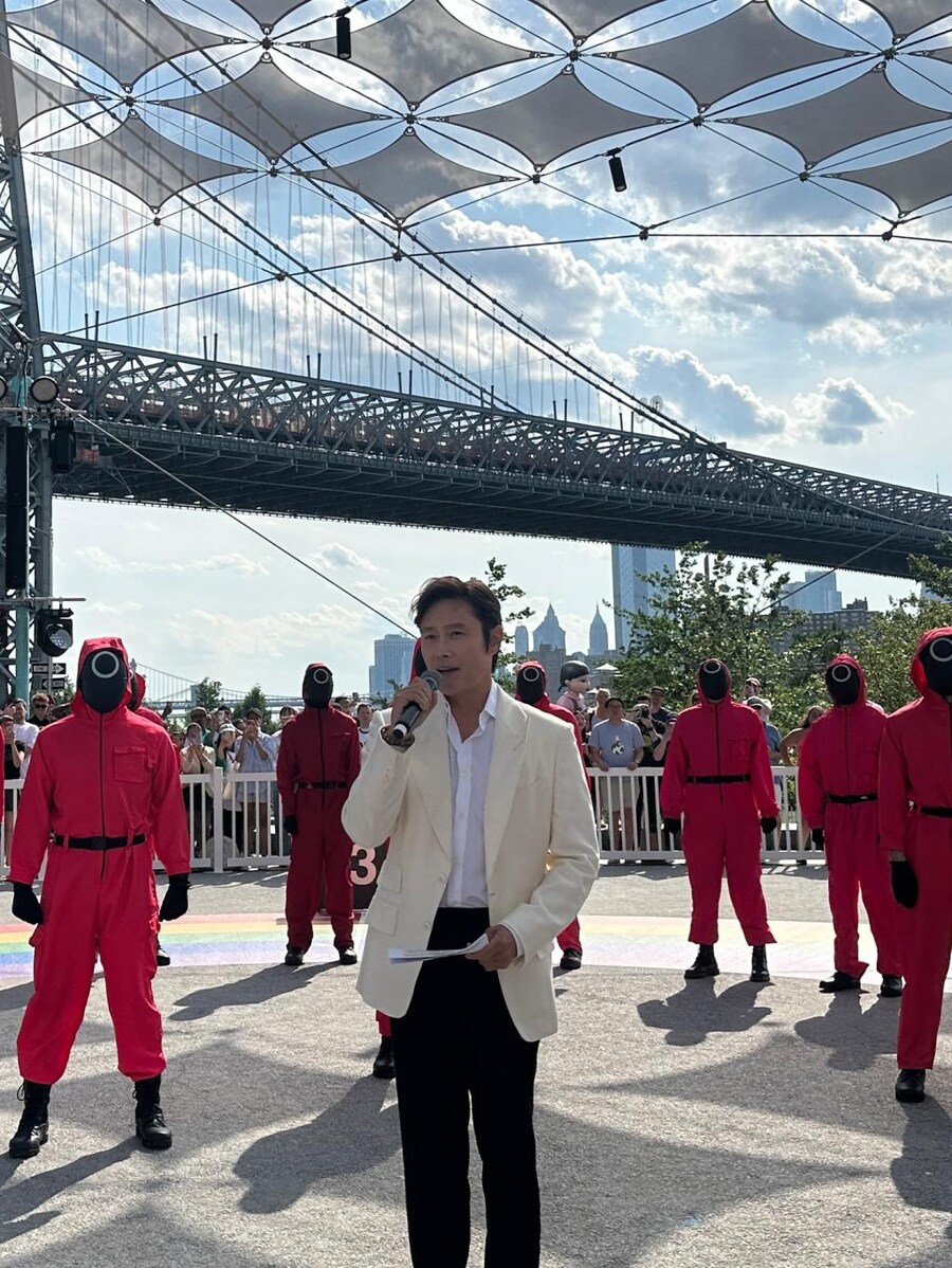 오징어 게임 뉴욕 행사 사진_5.jpg