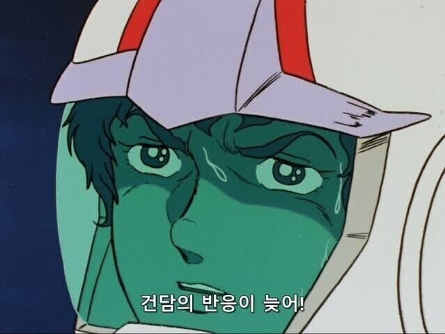 건담) 아무로가 시리즈 통틀어서 실력이 돋보이는 이유_1.jpg