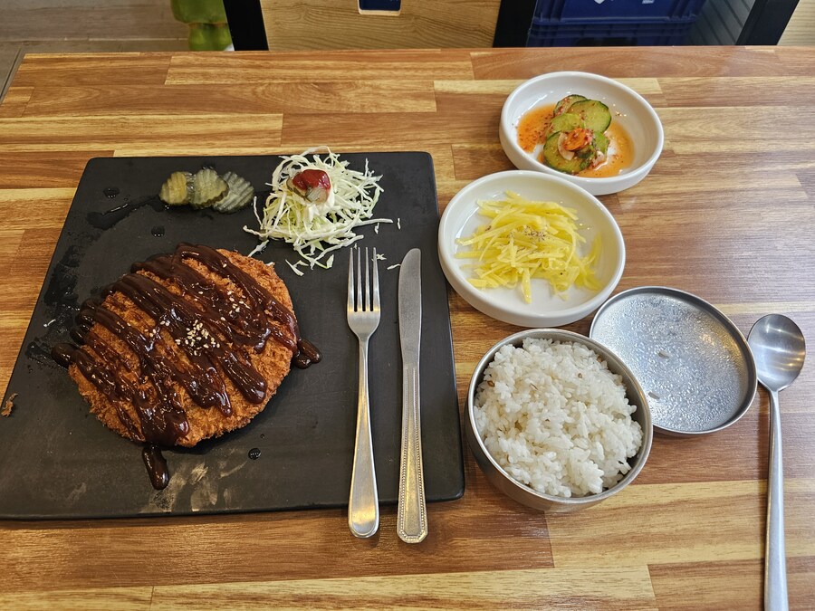 부힛 부힉 부히힉♡ 돈까스♡ 부힛♡_1.jpg