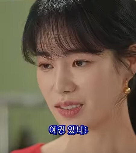 눈빛이 표독스러운 여상사.jpg_7.jpg