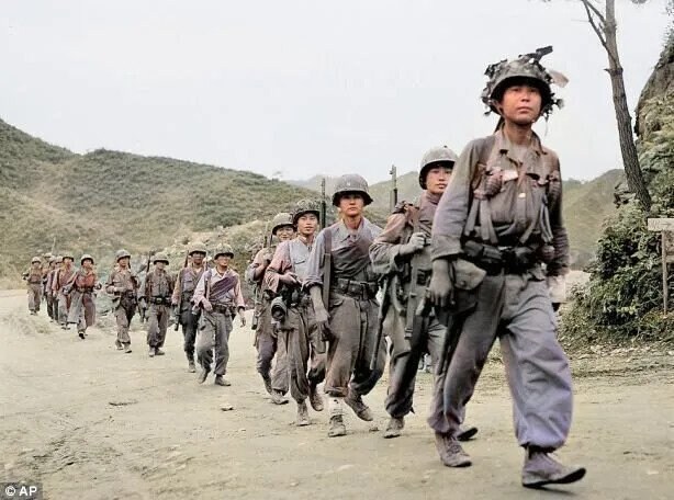 A.I로 채색한 6.25전쟁 당시 사진들_15.jpg
