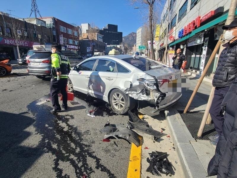 3억짜리 맥라렌 대파사고_4.jpg