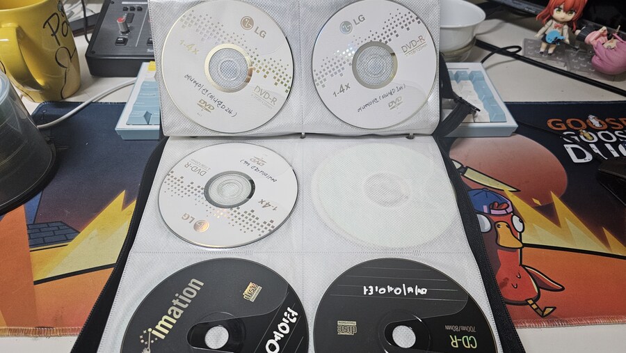 나도 로스트미디어 비슷한거 가지고있음_5.jpg